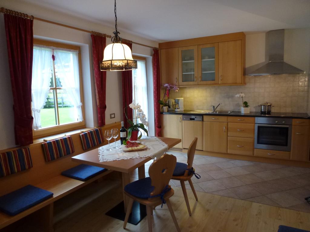 Cedepuent De Sot Apartman Selva di Val Gardena Szoba fotó