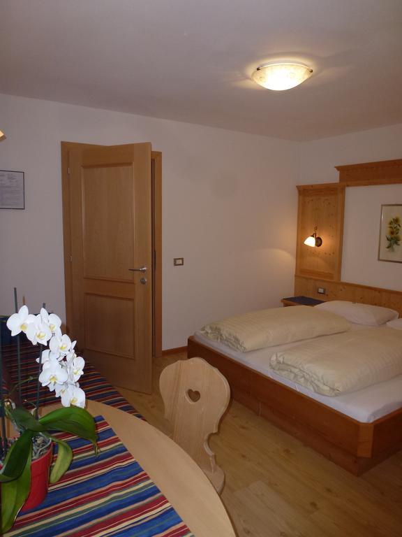 Cedepuent De Sot Apartman Selva di Val Gardena Szoba fotó